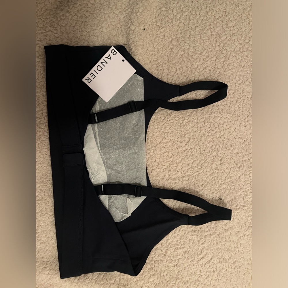 New Bandier athletic bra Flow Low Impact Bra Navy Blazer